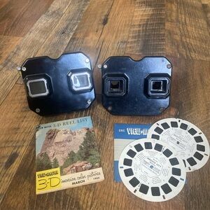 Set Of 2 Vintage Sawyer’s View-Master Bakelite Stereoscope w/  2 Reels & Manual